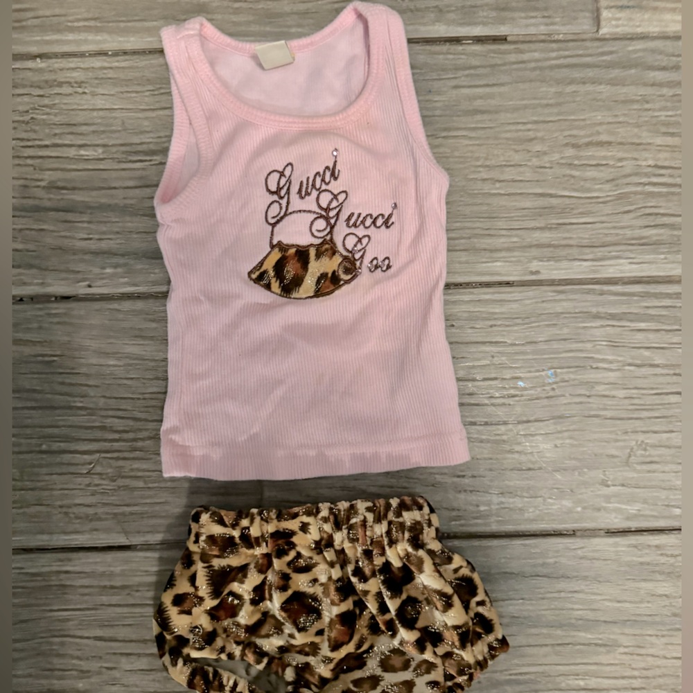 Designer inspired. Baby set 6 mo.
